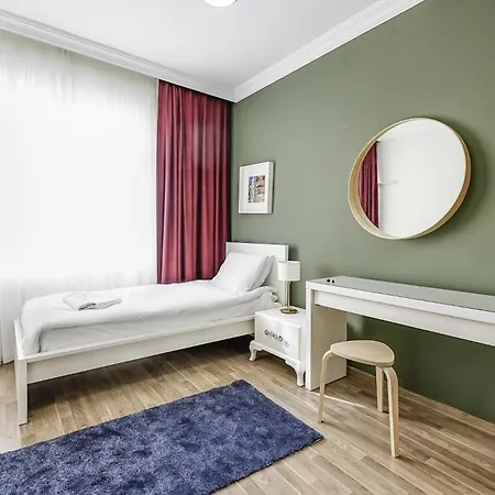 Flat With Balcony 5 Min To Konyaalti Beach Apartment *
