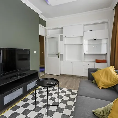 Flat With Balcony 5 Min To Konyaalti Beach Antalya
