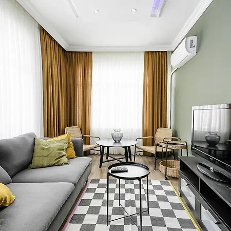 Flat With Balcony 5 Min To Konyaalti Beach * Antalya